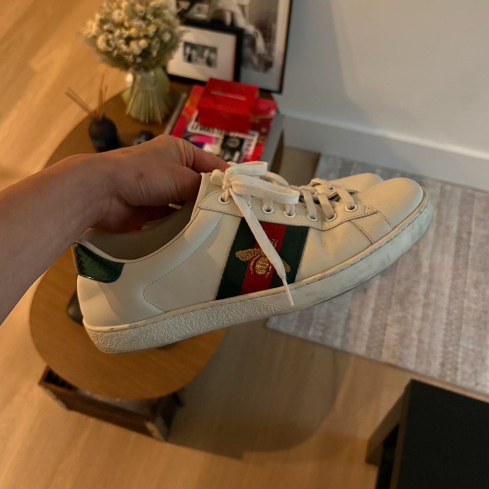 Gucci White and Green Sneakers Luxury Low-Top - Picture 2 of 3